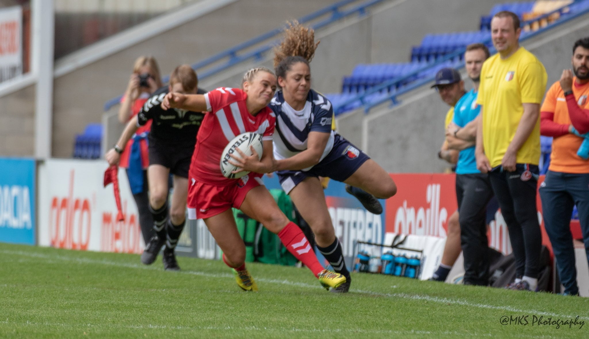 Lancashire Woman v Yorkshire